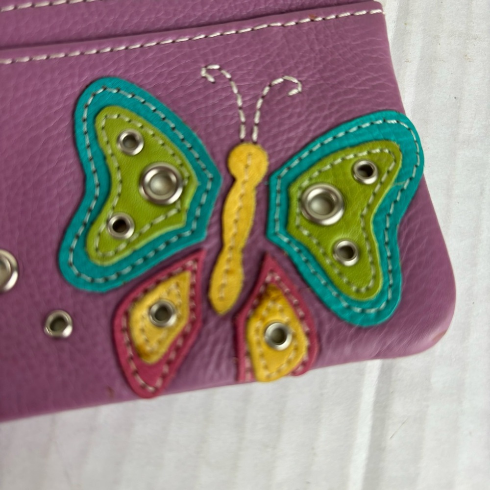 Fossil lavender leather card/key holder w/butterfly - Picture 3 of 13